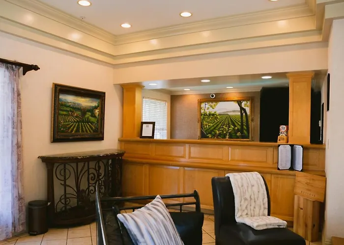 Napa Valley Hotel & Suites